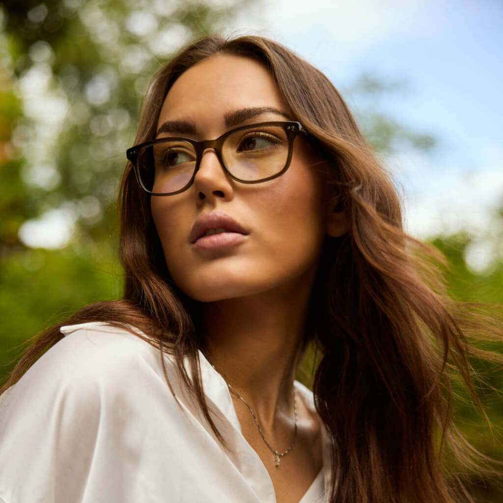 Clear blue light glasses for daytime use